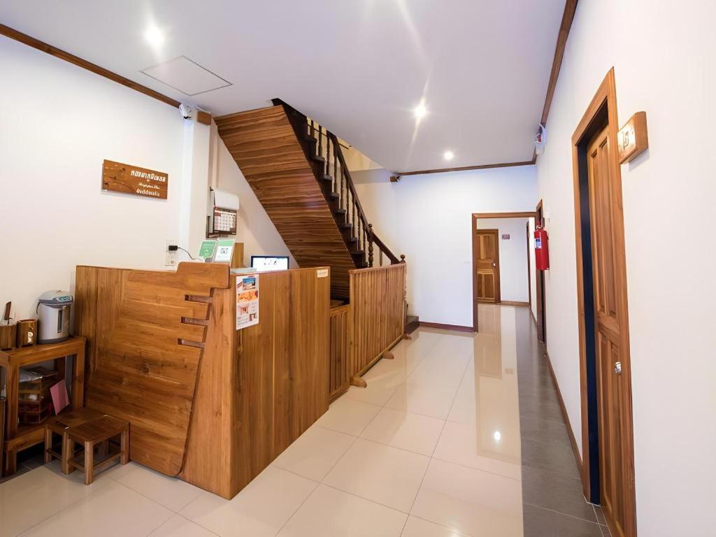 Thongphaphum Place Экстерьер фото